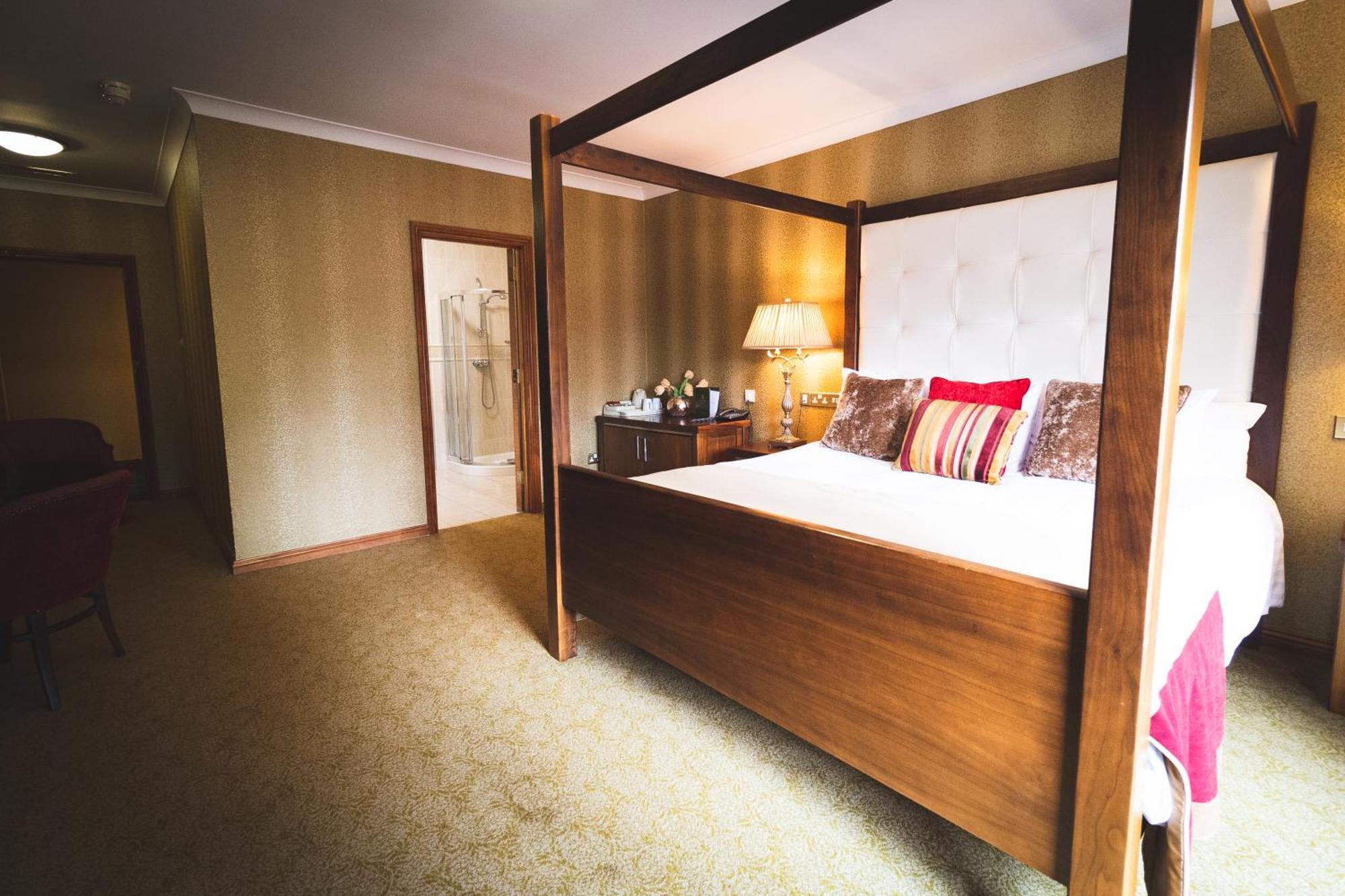 O'Neill Arms Hotel Toome 外观 照片