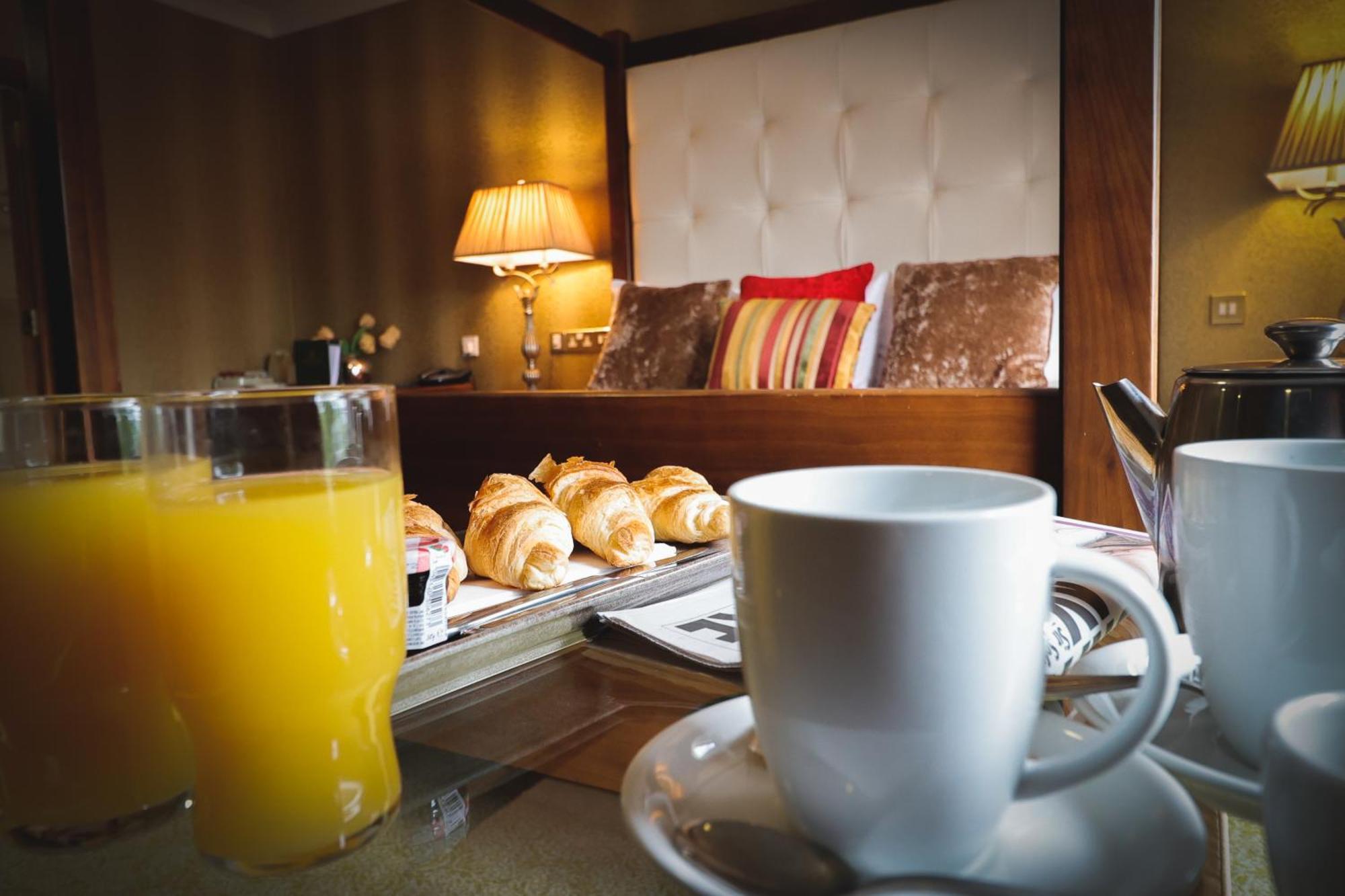 O'Neill Arms Hotel Toome 外观 照片
